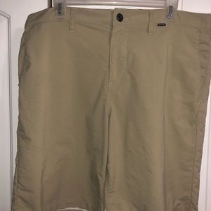 Hurley shorts 21” khaki w/ Nike dri fit technology
